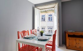 D Luis Bridge Apartments